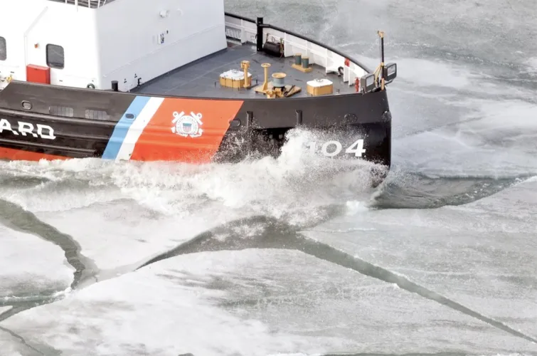 Coast Guard fails to meet Great Lakes icebreaking mandate